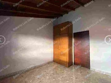 Vendo casa esquinera 3er piso en san martín Prado centro