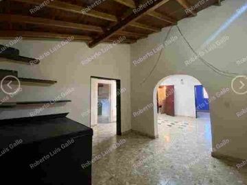 Vendo casa esquinera 3er piso en san martín Prado centro