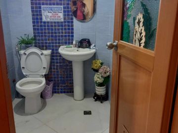 Pre-Owned House & Lot For Sale in Iruhin Tagaytay City-MC