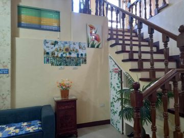 Pre-Owned House & Lot For Sale in Iruhin Tagaytay City-MC