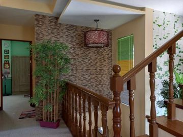 Pre-Owned House & Lot For Sale in Iruhin Tagaytay City-MC