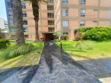 VENDO DEPARTAMENTO CERCA AL GOLF DE SAN ISIDRO