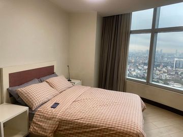 Stunning view of 2 bedrooms for rent & for sale at One Central Condominium Makati