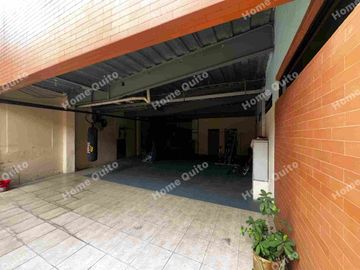 Departamento en venta en Torre San Francisco 6 de Diciembre y De Los Fresnos