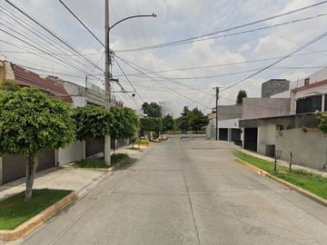 Casa en Venta de 2 niveles, Ciudad Satelite, Naucalpan, Edo. Mexico