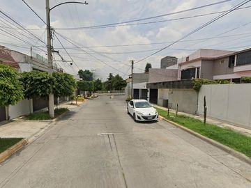 Casa en Venta de 2 niveles, Ciudad Satelite, Naucalpan, Edo. Mexico