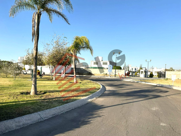 Oportunidad única en Santa Elena: casa amplia y elegante cerca del Centro de Querétaro