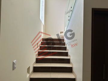 Oportunidad única en Santa Elena: casa amplia y elegante cerca del Centro de Querétaro