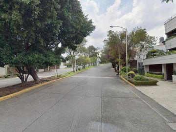 Casa en Venta de 2 niveles, Satelite, Edo. Mexico