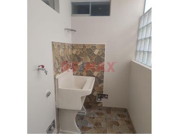 Alquiler Dpto de Estreno en Av. La Paz 110 m2