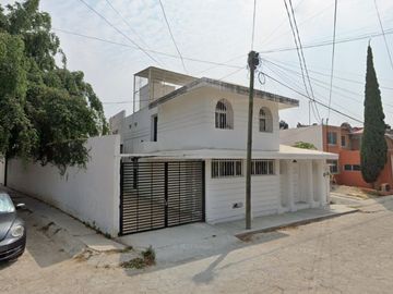 Casa en Venta de 2 niveles, Tuxtla Gutierrez, Chiapas