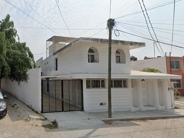 Casa en Venta de 2 niveles, Tuxtla Gutierrez, Chiapas