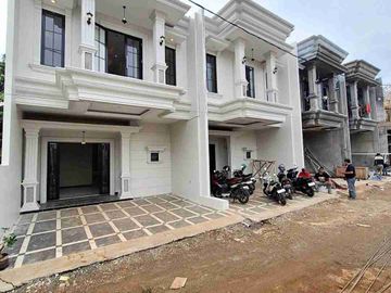 Rumah mewah 2 lantai strategis dekat ke margonda tol juanda