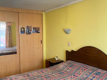 Se vende amplia casa, apta credito hipotecario 7 dormitorios, 10 estacionamientos