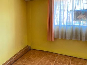 Se vende amplia casa, apta credito hipotecario 7 dormitorios, 10 estacionamientos