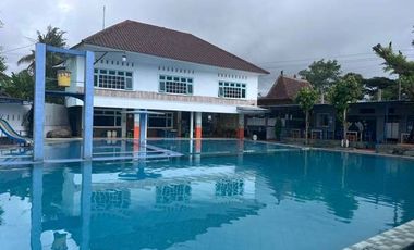 Dijual Rumah Luas dengan Kolam Renang Umum Cocok untuk Villa Hunian & Investasi Liburan