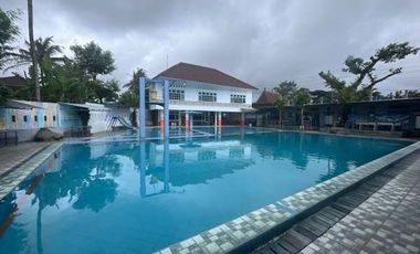 Dijual Rumah Luas dengan Kolam Renang Umum Cocok untuk Villa Hunian & Investasi Liburan