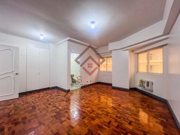 SC62 FOR SALE BIG Cut 4 Bedroom in Washington Tower near OKADA MANILA