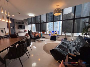 2 Bedroom Condo unit For Sale in One Central at Makati City