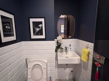 2 Bedroom Condo unit For Sale in One Central at Makati City