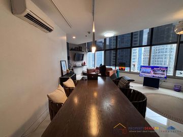 2 Bedroom Condo unit For Sale in One Central at Makati City