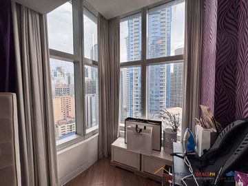 2 Bedroom Condo unit For Sale in One Central at Makati City