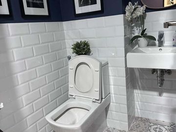 2 Bedroom Condo unit For Sale in One Central at Makati City