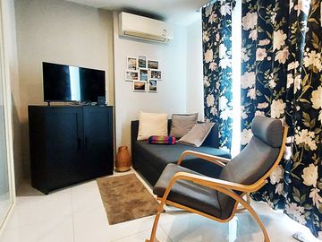 Luxury 1 bedroom condo, at floor 4 of 8, in Mantra Beach Condo