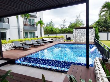 Luxury 1 bedroom condo, at floor 4 of 8, in Mantra Beach Condo