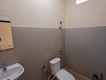 DIJUAL RUMAH DALAM FULL FURNISHED DALAM KOMPLEK SINDANGLAYA BANDUNG MANDALAJATI