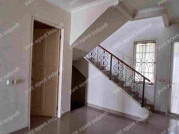 rumah sewa dekat sport club &sekolah di Legenda wisata