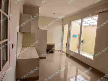 rumah sewa dekat sport club &sekolah di Legenda wisata
