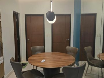 Clean Title RFO Furnished 2BR with Parking FOR SALE at One Uptown Residence BGC Taguig
