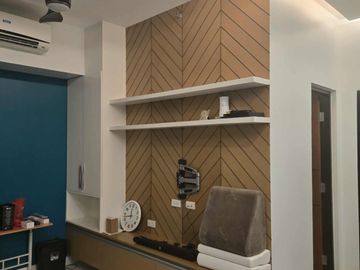 Clean Title RFO Furnished 2BR with Parking FOR SALE at One Uptown Residence BGC Taguig