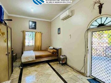 Di Jual atau Di sewakan Rumah Hook Dua Lantai di Taman Ratu Bebas Banjir