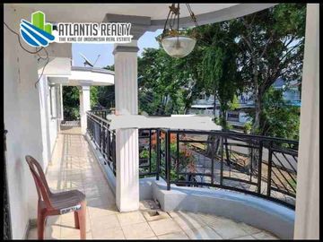 Di Jual atau Di sewakan Rumah Hook Dua Lantai di Taman Ratu Bebas Banjir