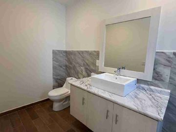 Hermosa Casa en Venta en Juriquilla Preserve