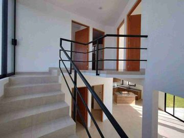 Venta de Casa en Cuernavaca, Lomas de Tetela. Nueva, Fraccionamiento, Seguridad