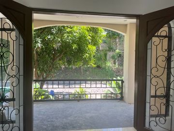 FOR SALE! 75M Newly Built High End House and Lot in Almanza Dos Las Pinas-AP