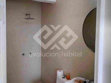 CASA SOLA EN VENTA EN CUERNAVACA CENTRO
