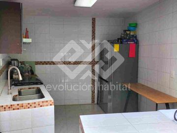 CASA SOLA EN VENTA EN CUERNAVACA CENTRO