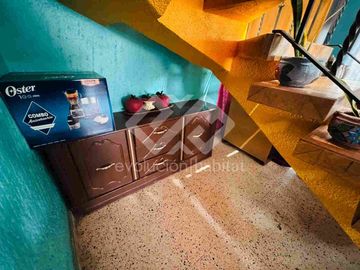 CASA SOLA EN VENTA EN FLORES MAGON CUERNAVACA