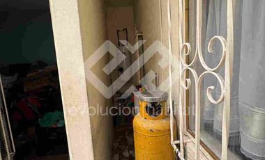 CASA SOLA EN VENTA EN FLORES MAGON CUERNAVACA