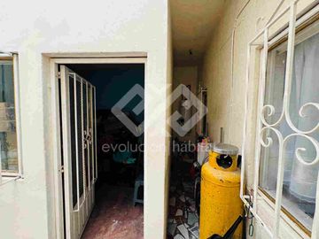 CASA SOLA EN VENTA EN FLORES MAGON CUERNAVACA