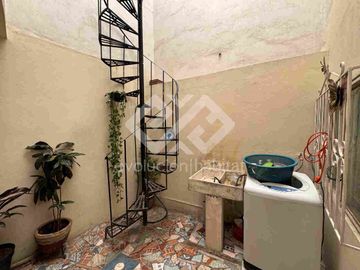 CASA SOLA EN VENTA EN FLORES MAGON CUERNAVACA