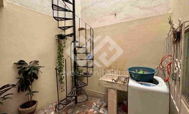 CASA SOLA EN VENTA EN FLORES MAGON CUERNAVACA
