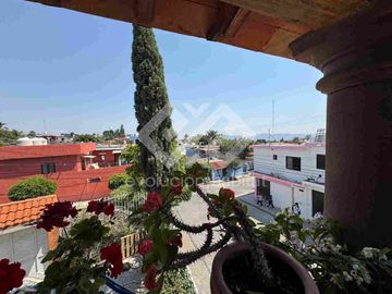 CASA SOLA EN VENTA EN FLORES MAGON CUERNAVACA