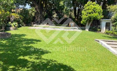 CASA SOLA EN VENTA EN AV. CUAUHTEMOC, CUERNAVACA
