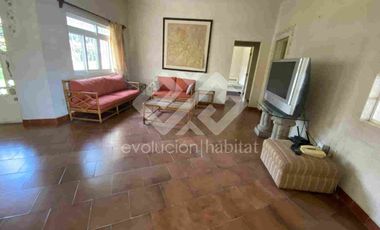 CASA SOLA EN VENTA EN AV. CUAUHTEMOC, CUERNAVACA
