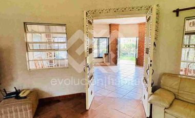 CASA SOLA EN VENTA EN AV. CUAUHTEMOC, CUERNAVACA